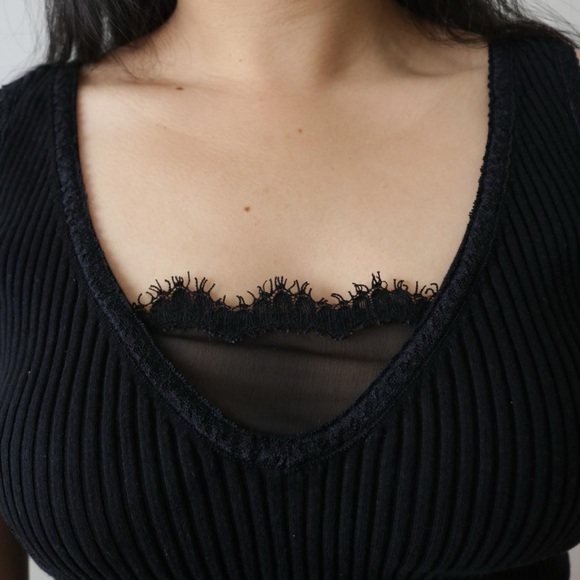 Black ribbed tank top with mesh lace detail - Picture 3 of 5